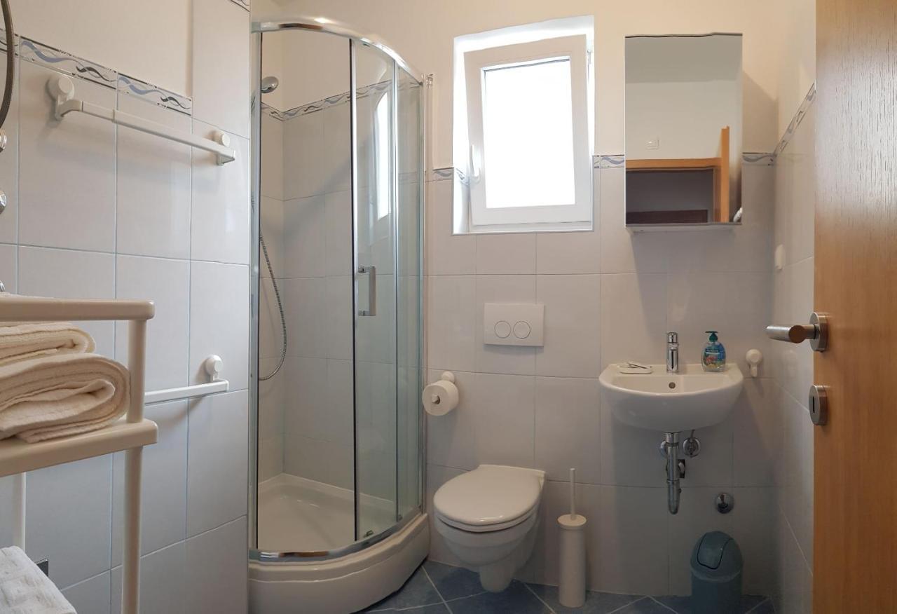 Mitra Apartments Malinska Kültér fotó
