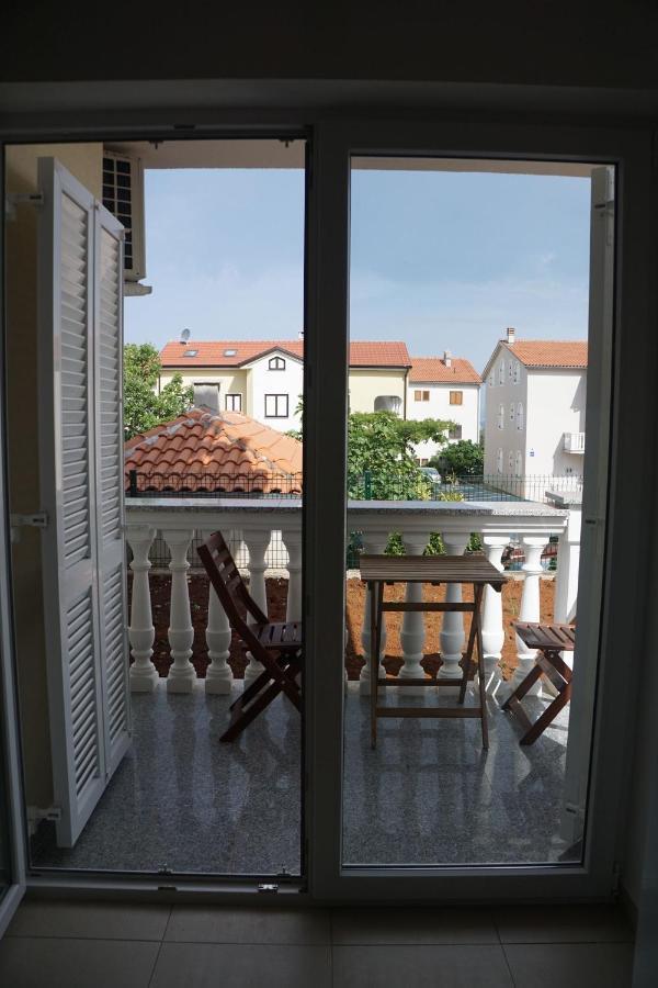 Mitra Apartments Malinska Kültér fotó