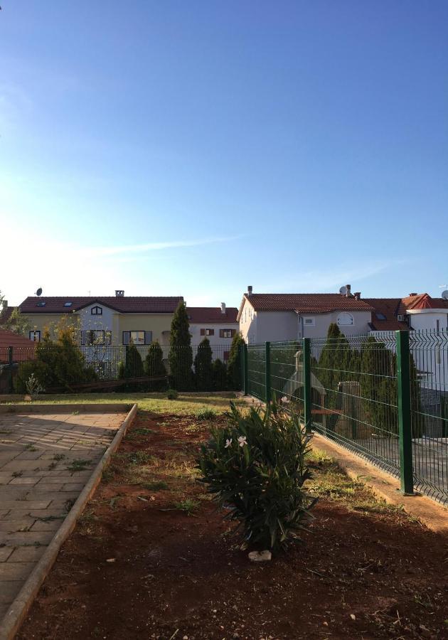 Mitra Apartments Malinska Kültér fotó